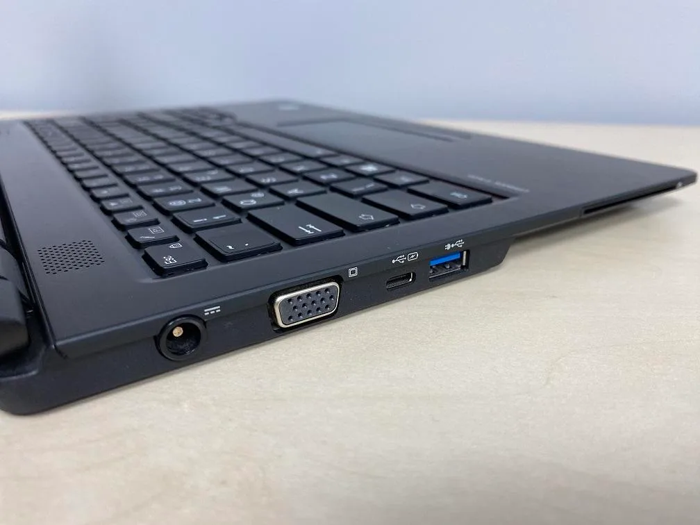 Fujitsu Lifebook U748 Core i5-8350U 1.7GHz 16GB 512GB M.2 14" dotyk kamera Windows 11 Pro poleasingowy Gwarancja: 6 miesięcy - 27085004 - obrazek 6