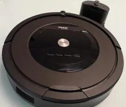 robot sprzątający iRobot Roomba 805 odkurzacz automatyczny powystawowy refabrykowany Gwarancja: 24 miesiące - 27081493 4
